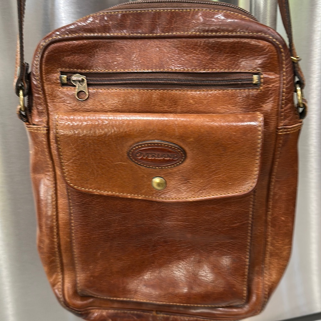 Vintage 90’s Overland Outfitters Leather Mens (Unisex) Crossbody